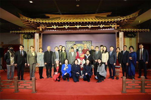 上合組織國家使節(jié)打卡全球吉慶生肖設計大賽邀請展 沉浸式體驗中國生肖文化魅力